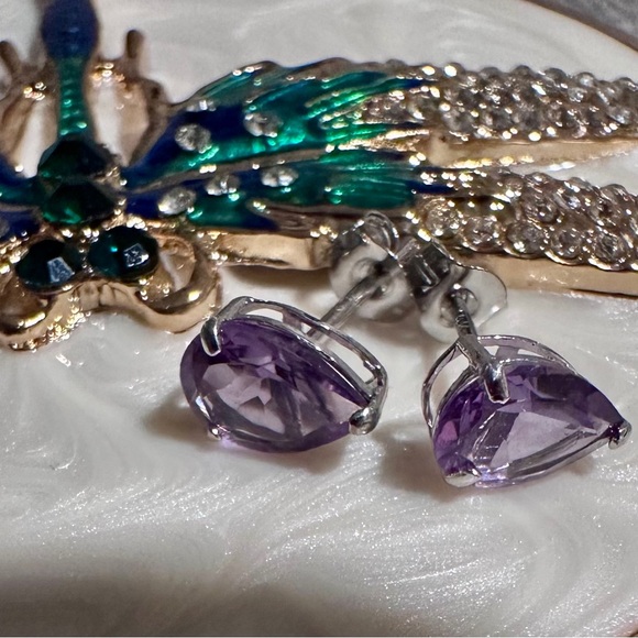 Jewelry - 14k solid white gold & 1.94 carats Pear Shaped genuine amethyst earrings